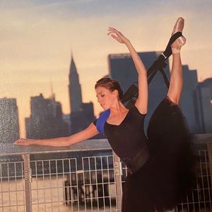 Flexistretcher with guide for dancers/gymnasts